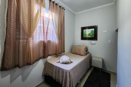 Casa à venda com 125m², 2 quartos e 2 vagas Casa à venda com 125m², 2 quartos e 2 vagasQuarto