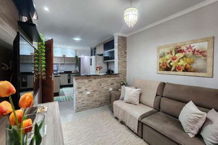 Casa à venda com 125m², 2 quartos e 2 vagas Casa à venda com 125m², 2 quartos e 2 vagasSala