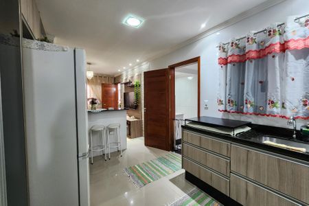 Casa à venda com 125m², 2 quartos e 2 vagas Casa à venda com 125m², 2 quartos e 2 vagasCozinha