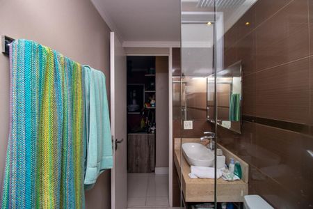 Apartamento à venda com 67m², 2 quartos e 1 vaga Apartamento à venda com 67m², 2 quartos e 1 vagaBanheiro