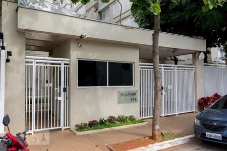 Apartamento à venda com 67m², 2 quartos e 1 vaga Apartamento à venda com 67m², 2 quartos e 1 vagaFachada