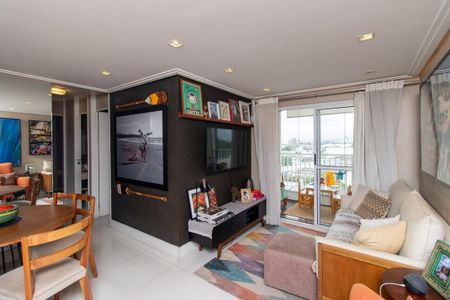 Apartamento à venda com 67m², 2 quartos e 1 vaga Apartamento à venda com 67m², 2 quartos e 1 vagaSala