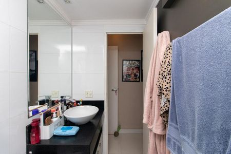 Apartamento à venda com 67m², 2 quartos e 1 vaga Apartamento à venda com 67m², 2 quartos e 1 vagaBanheiro da Suíte