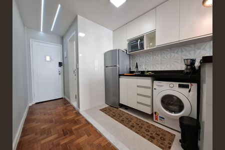 Apartamento à venda com 35m², 1 quarto e sem vaga Apartamento à venda com 35m², 1 quarto e sem vagaCozinha e Área de Serviço