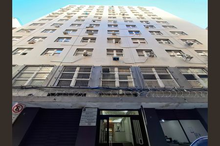 Apartamento à venda com 35m², 1 quarto e sem vaga Apartamento à venda com 35m², 1 quarto e sem vagaFachada