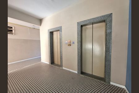 Apartamento à venda com 35m², 1 quarto e sem vaga Apartamento à venda com 35m², 1 quarto e sem vagaÁrea comum