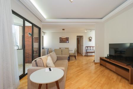 Apartamento à venda com 131m², 3 quartos e 2 vagas Apartamento à venda com 131m², 3 quartos e 2 vagasSala
