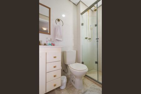 Apartamento à venda com 131m², 3 quartos e 2 vagas Apartamento à venda com 131m², 3 quartos e 2 vagasBanheiro da Suíte 3