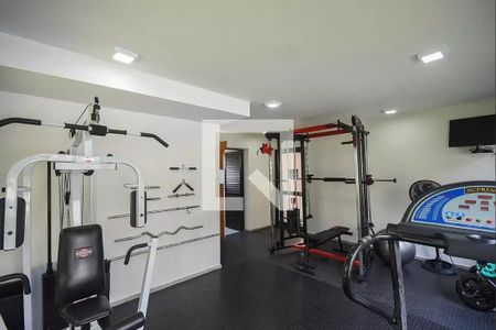 Apartamento à venda com 131m², 3 quartos e 2 vagas Apartamento à venda com 131m², 3 quartos e 2 vagasÁrea comum - Academia