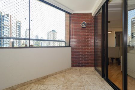 Apartamento à venda com 131m², 3 quartos e 2 vagas Apartamento à venda com 131m², 3 quartos e 2 vagasVaranda da Sala