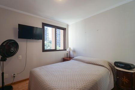 Apartamento à venda com 131m², 3 quartos e 2 vagas Apartamento à venda com 131m², 3 quartos e 2 vagasSuíte 1