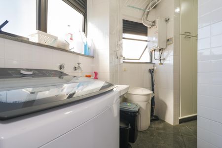 Apartamento à venda com 131m², 3 quartos e 2 vagas Apartamento à venda com 131m², 3 quartos e 2 vagasÁrea de Serviço
