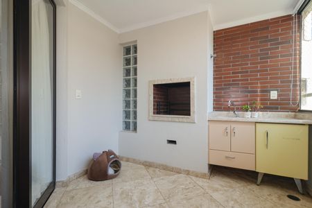 Apartamento à venda com 131m², 3 quartos e 2 vagas Apartamento à venda com 131m², 3 quartos e 2 vagasVaranda da Sala