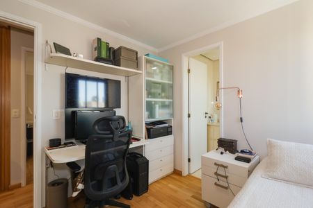 Apartamento à venda com 131m², 3 quartos e 2 vagas Apartamento à venda com 131m², 3 quartos e 2 vagasSuíte 3