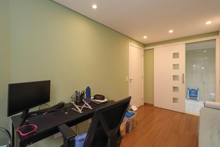 Casa à venda com 230m², 4 quartos e 1 vaga Casa à venda com 230m², 4 quartos e 1 vagaSuíte