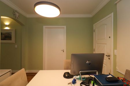 Casa à venda com 230m², 4 quartos e 1 vaga Casa à venda com 230m², 4 quartos e 1 vagaSala de Jantar