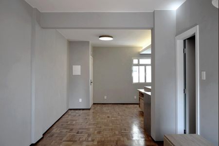 Apartamento à venda com 64m², 1 quarto e 1 vagaSala