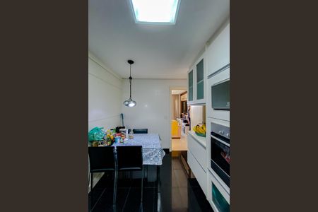 Apartamento à venda com 114m², 3 quartos e 2 vagasCozinha