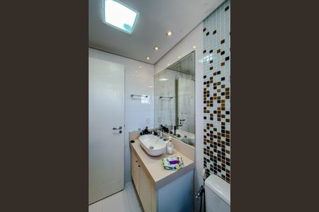 Apartamento à venda com 114m², 3 quartos e 2 vagasBanheiro da Suíte