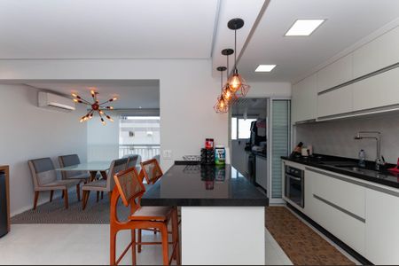 Apartamento para alugar com 110m², 3 quartos e 2 vagas Apartamento para alugar com 110m², 3 quartos e 2 vagasCozinha Americana