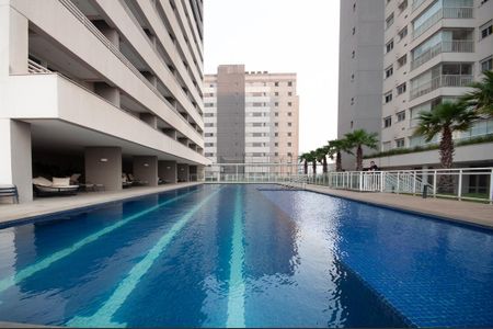 Apartamento para alugar com 110m², 3 quartos e 2 vagas Apartamento para alugar com 110m², 3 quartos e 2 vagasÁrea Comum - Piscina