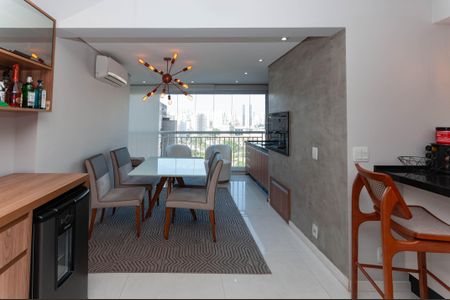 Apartamento para alugar com 110m², 3 quartos e 2 vagas Apartamento para alugar com 110m², 3 quartos e 2 vagasSala