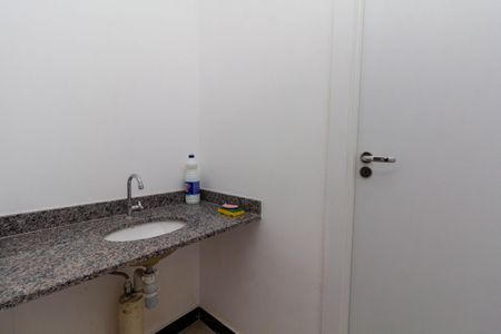 Apartamento para alugar com 39m², 2 quartos e sem vagaBanheiro