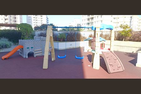 Apartamento à venda com 300m², 5 quartos e 5 vagas Apartamento à venda com 300m², 5 quartos e 5 vagasÁrea comum - Playground