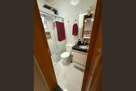 Casa de condomínio à venda com 130m², 3 quartos e 2 vagasBanheiro 2