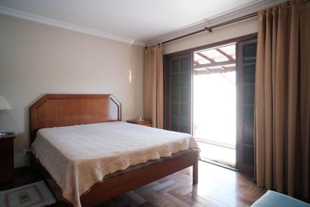 Casa para alugar com 308m², 3 quartos e 13 vagasSuíte