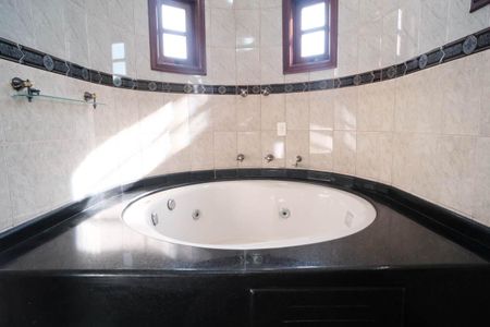 Casa para alugar com 308m², 3 quartos e 13 vagasBanheiro da Suíte