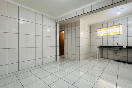 Casa à venda com 300m², 2 quartos e 2 vagasCozinha