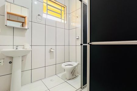 Casa à venda com 300m², 2 quartos e 2 vagasBanheiro