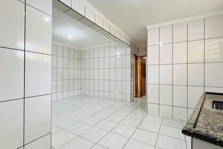 Casa à venda com 300m², 2 quartos e 2 vagasCozinha