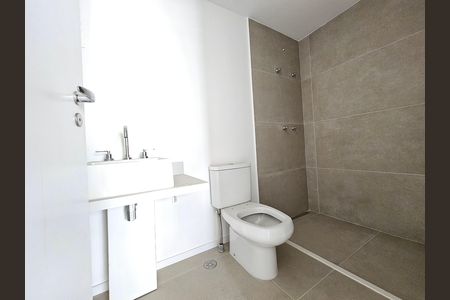 Banheiro da Suíte 1 de apartamento à venda com 2 quartos, 167m² em Jardim das Acacias, São Paulo