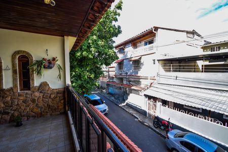 Casa de condomínio à venda com 243m², 5 quartos e 3 vagasVaranda