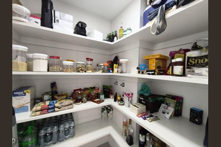 Apartamento à venda com 163m², 4 quartos e 2 vagasDespensa