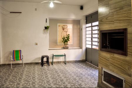 Casa à venda com 244m², 5 quartos e 5 vagas Casa à venda com 244m², 5 quartos e 5 vagasÁrea de serviço