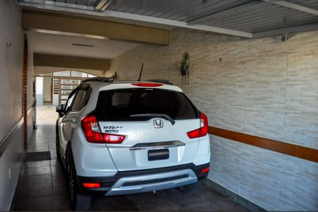 Casa à venda com 244m², 5 quartos e 5 vagas Casa à venda com 244m², 5 quartos e 5 vagasGaragem