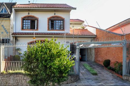 Casa à venda com 244m², 5 quartos e 5 vagas Casa à venda com 244m², 5 quartos e 5 vagasÁrea comum