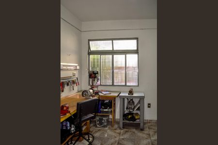 Casa à venda com 244m², 5 quartos e 5 vagas Casa à venda com 244m², 5 quartos e 5 vagasÁrea de serviço