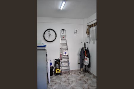 Casa à venda com 244m², 5 quartos e 5 vagas Casa à venda com 244m², 5 quartos e 5 vagasÁrea de serviço