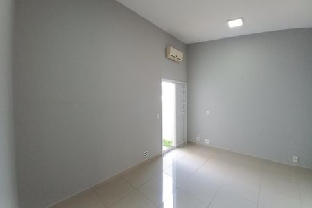 Casa de condomínio para alugar com 190m², 3 quartos e 4 vagas Casa de condomínio para alugar com 190m², 3 quartos e 4 vagasQuarto 1 - Suíte