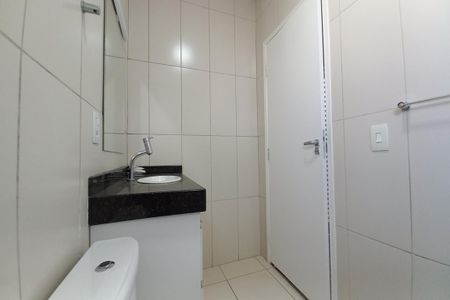Casa de condomínio para alugar com 190m², 3 quartos e 4 vagas Casa de condomínio para alugar com 190m², 3 quartos e 4 vagasBanheiro da Suíte 2