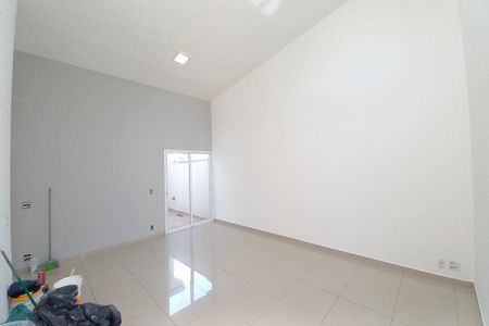 Casa de condomínio para alugar com 190m², 3 quartos e 4 vagas Casa de condomínio para alugar com 190m², 3 quartos e 4 vagasSala