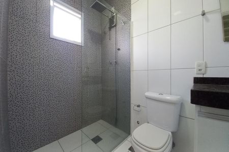 Casa de condomínio para alugar com 190m², 3 quartos e 4 vagas Casa de condomínio para alugar com 190m², 3 quartos e 4 vagasBanheiro da Suíte 1