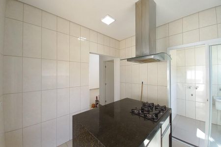 Casa de condomínio para alugar com 190m², 3 quartos e 4 vagas Casa de condomínio para alugar com 190m², 3 quartos e 4 vagasCozinha