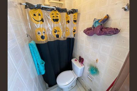 Apartamento à venda com 51m², 2 quartos e 1 vaga Apartamento à venda com 51m², 2 quartos e 1 vagaBanheiro de serviço
