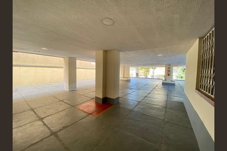 Apartamento à venda com 51m², 2 quartos e 1 vaga Apartamento à venda com 51m², 2 quartos e 1 vagaÁrea comum - Playground