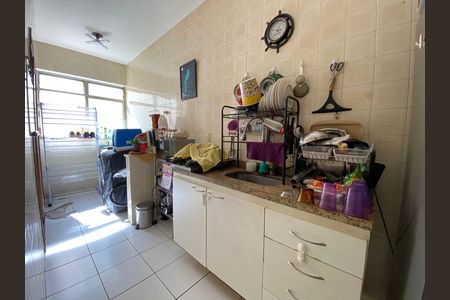Apartamento à venda com 51m², 2 quartos e 1 vaga Apartamento à venda com 51m², 2 quartos e 1 vagaCozinha e Área de Serviço